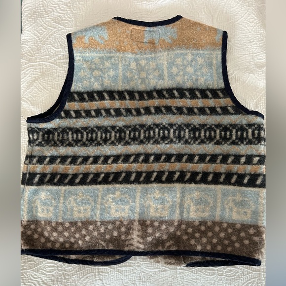 VINTAGE “At Last&Co” 60Wool 40/cotton,acrylic Vest with Blue,black &Tan Pattern. - Picture 2 of 5